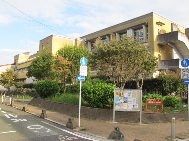 中町小学校